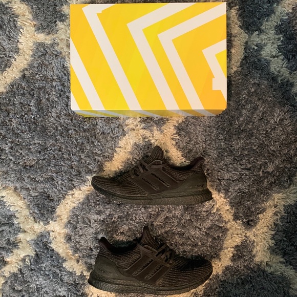 adidas ultra boost triple black 11.5